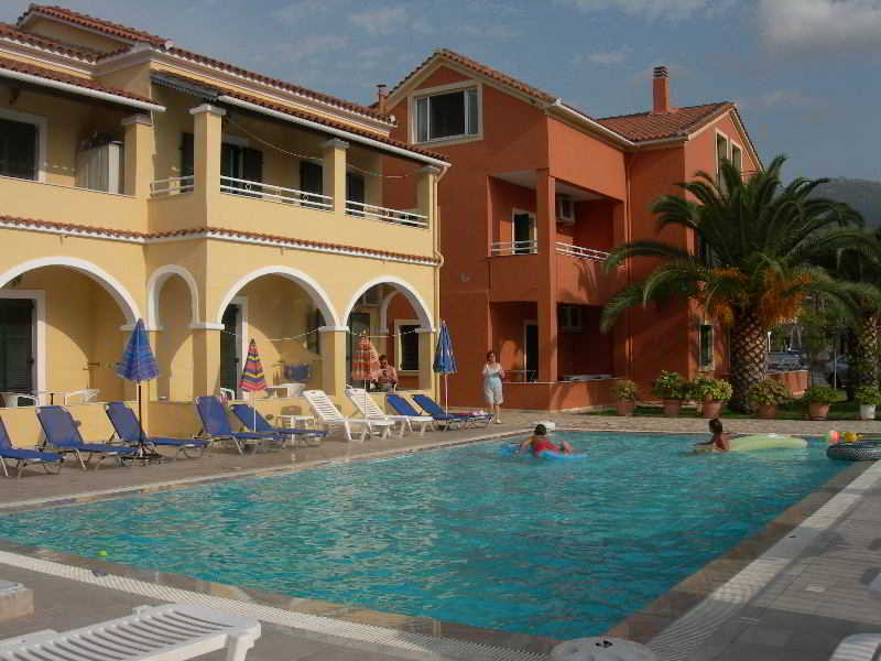 Katerina Pool Apartments Ахарави Экстерьер фото