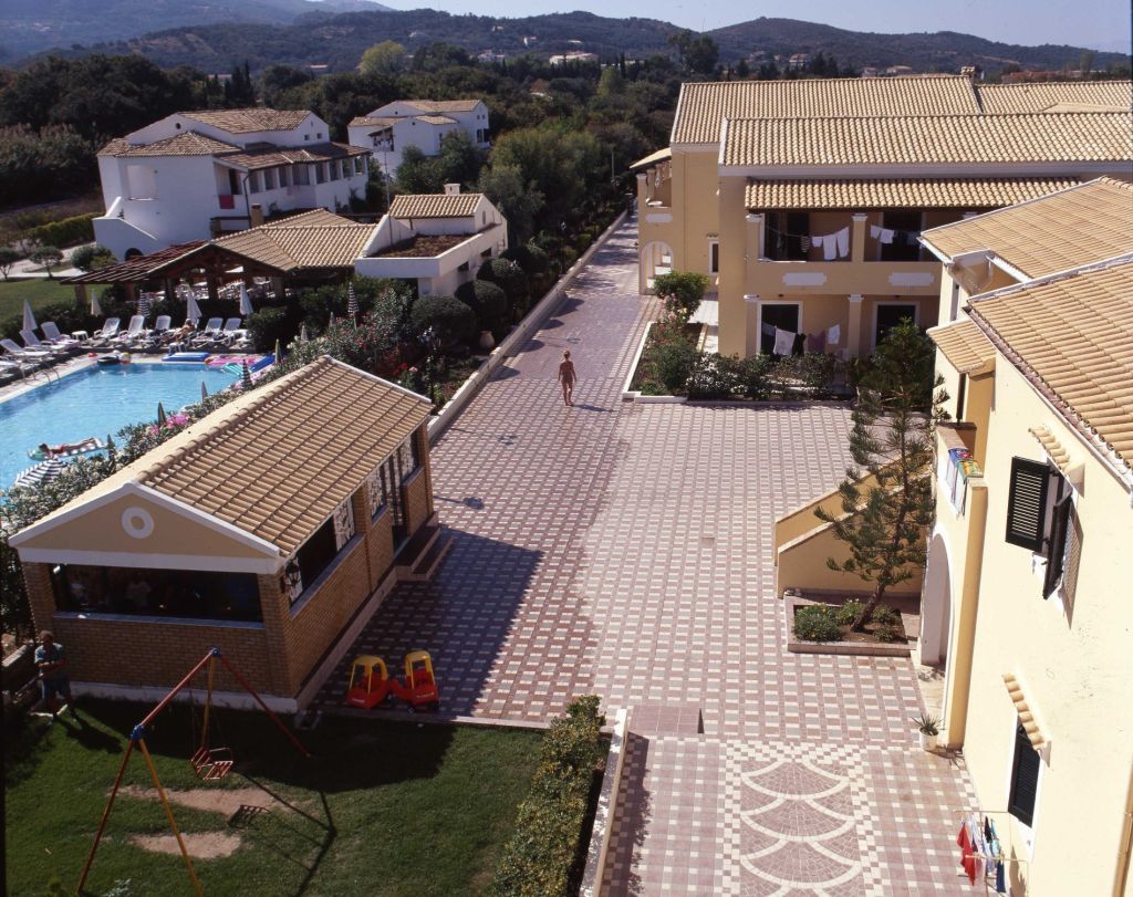 Katerina Pool Apartments Ахарави Экстерьер фото