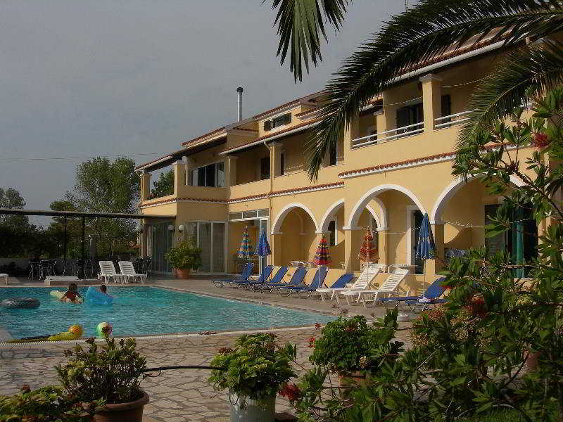Katerina Pool Apartments Ахарави Экстерьер фото